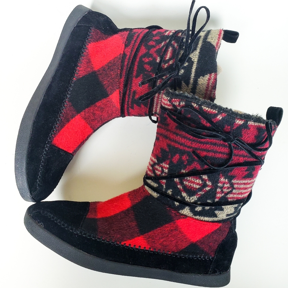 Madden Girl Aztec Buffalo Boot Slippers, Size 8.5